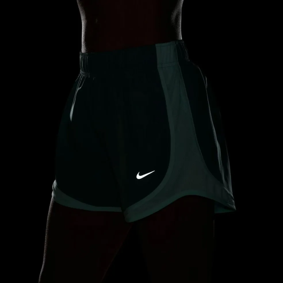 Nike · Tempo