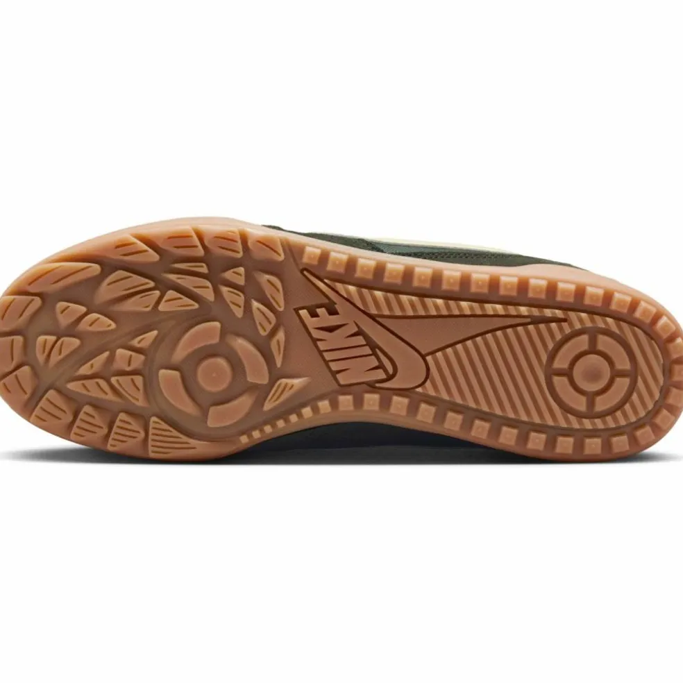 Nike · Terra Manta