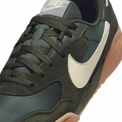 Nike · Terra Manta