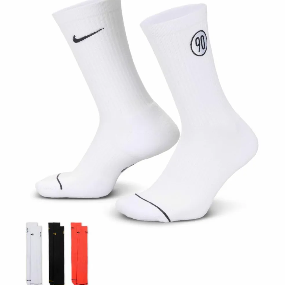 Nike · Total 90