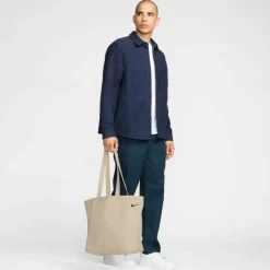 Nike · Tote 2.0