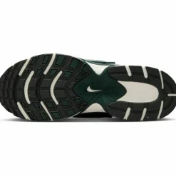 Nike · V5 RNR