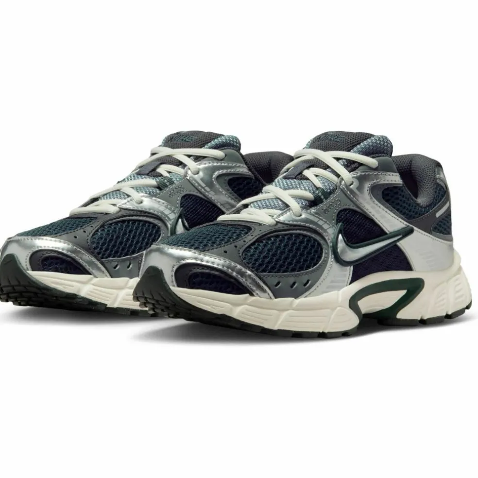 Nike · V5 RNR