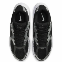 Nike · V5 RNR