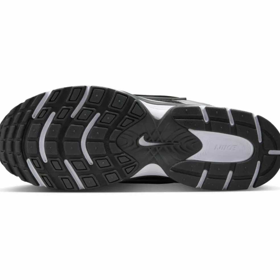 Nike · V5 RNR