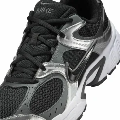 Nike · V5 RNR