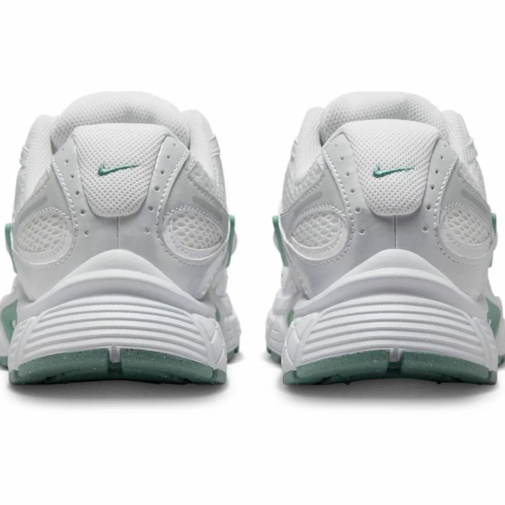 Nike · V5 RNR