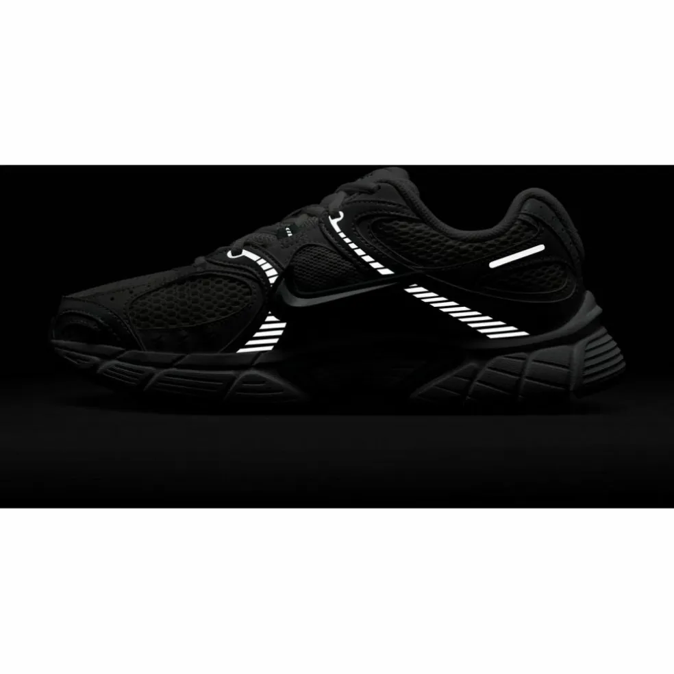 Nike · V5 RNR