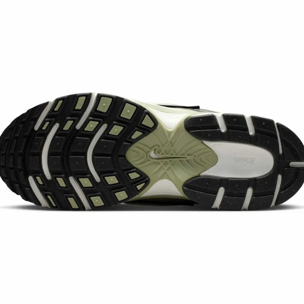Nike · V5 RNR