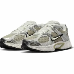 Nike · V5 RNR