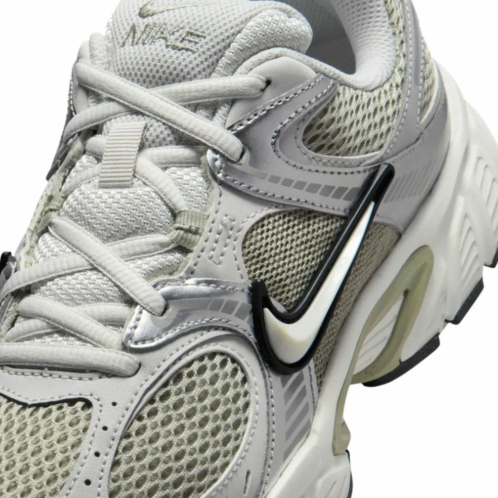 Nike · V5 RNR