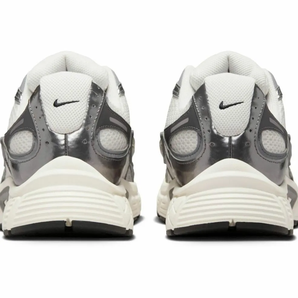 Nike · V5 RNR