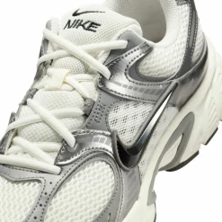 Nike · V5 RNR