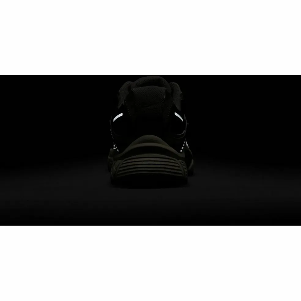 Nike · V5 RNR