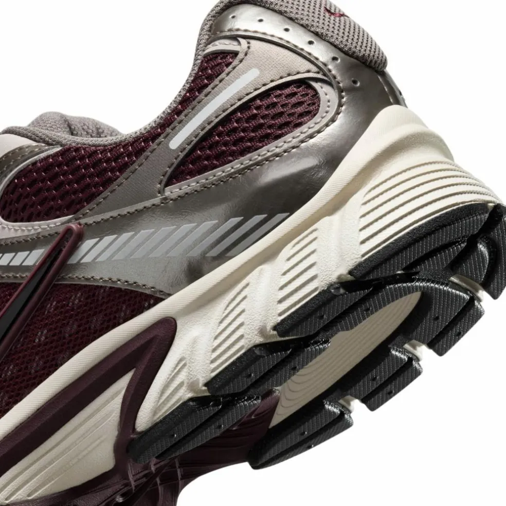 Nike · V5 RNR