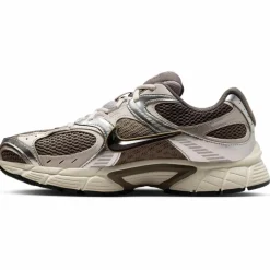 Nike · V5 RNR