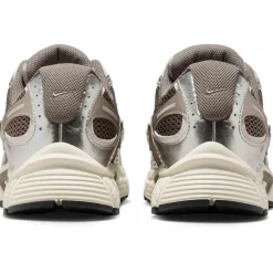 Nike · V5 RNR
