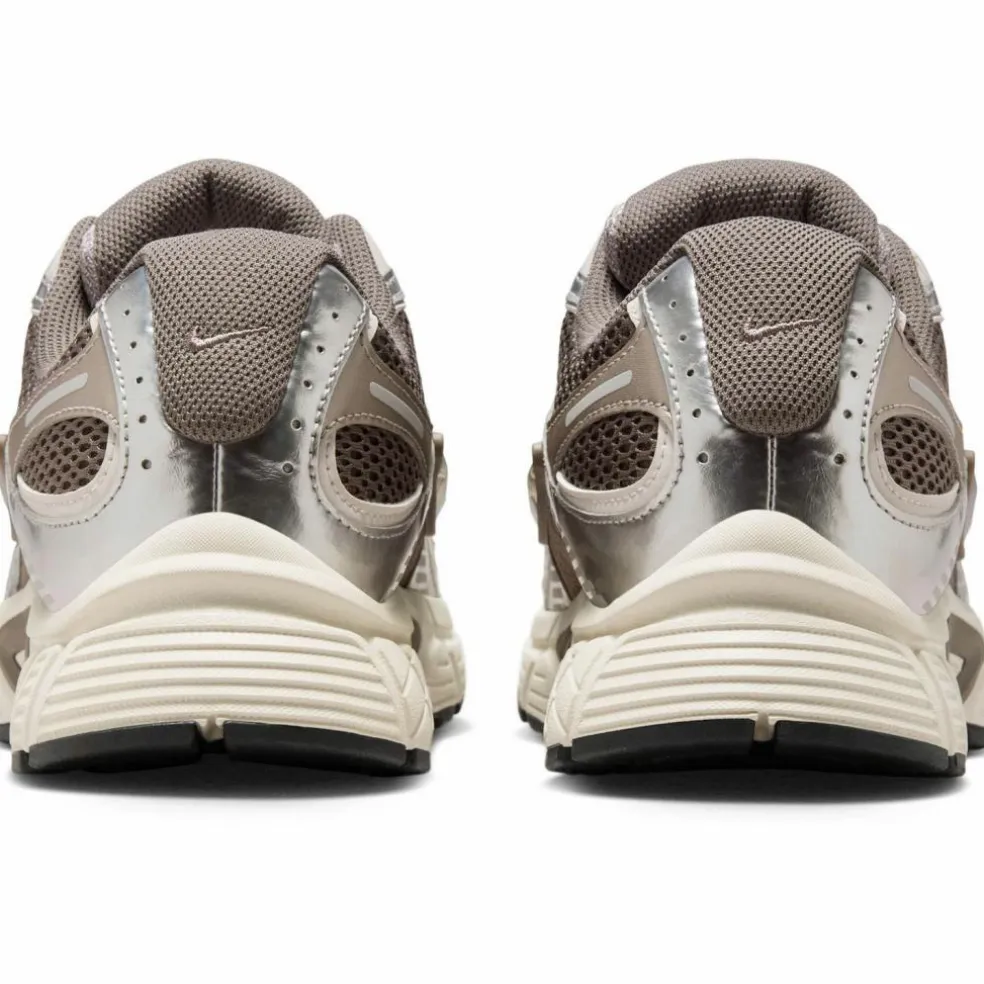 Nike · V5 RNR