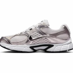 Nike · V5 RNR