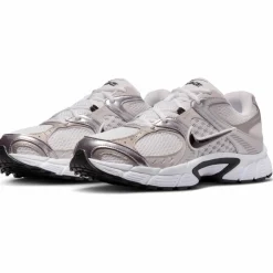 Nike · V5 RNR