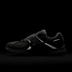 Nike · V5 RNR