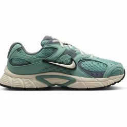 Nike · V5 RNR