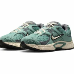 Nike · V5 RNR