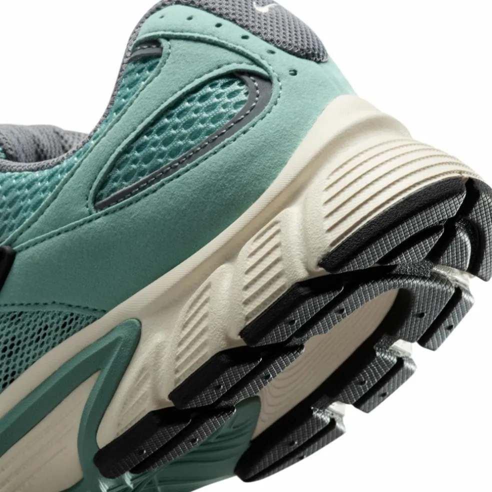 Nike · V5 RNR
