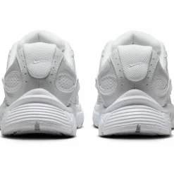 Nike · V5 RNR