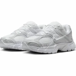 Nike · V5 RNR
