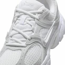 Nike · V5 RNR