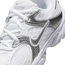Nike · V5 RNR GS