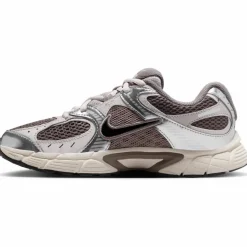Nike · V5 RNR GS