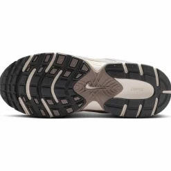 Nike · V5 RNR GS
