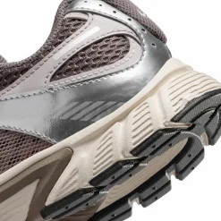 Nike · V5 RNR GS