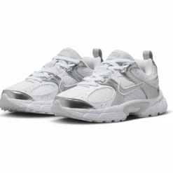 Nike · V5 RNR PS