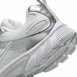 Nike · V5 RNR PS