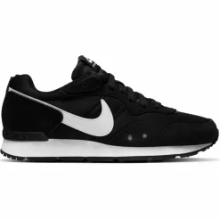 Nike · Venture Runner