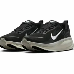 Nike · Vomero 18