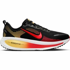 Nike · Vomero 18