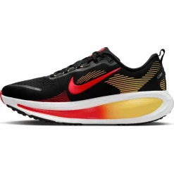 Nike · Vomero 18