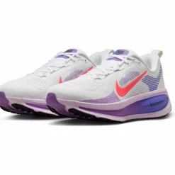 Nike · VOMERO 18