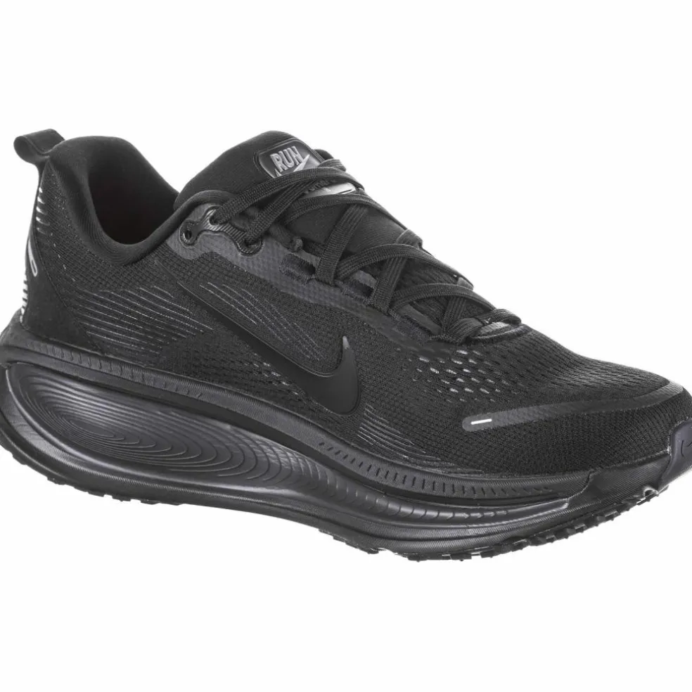 Nike · Vomero 18