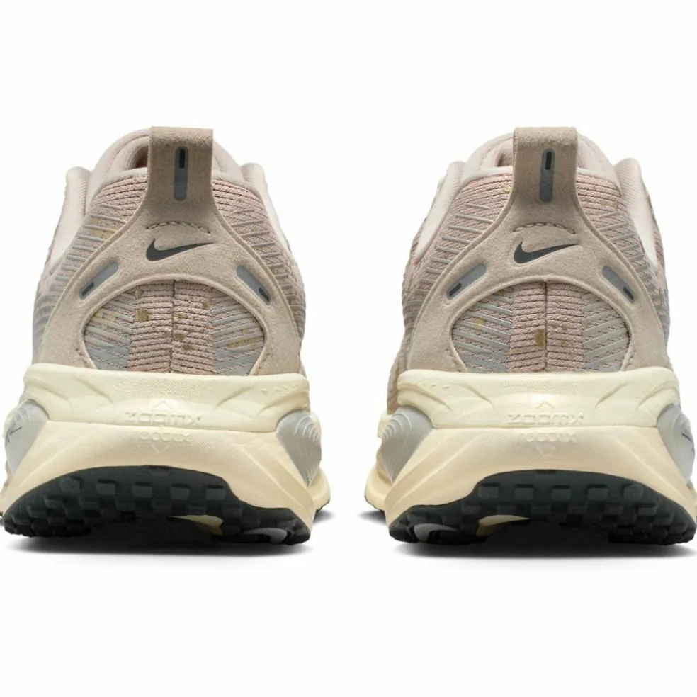 Nike · VOMERO 18 SE