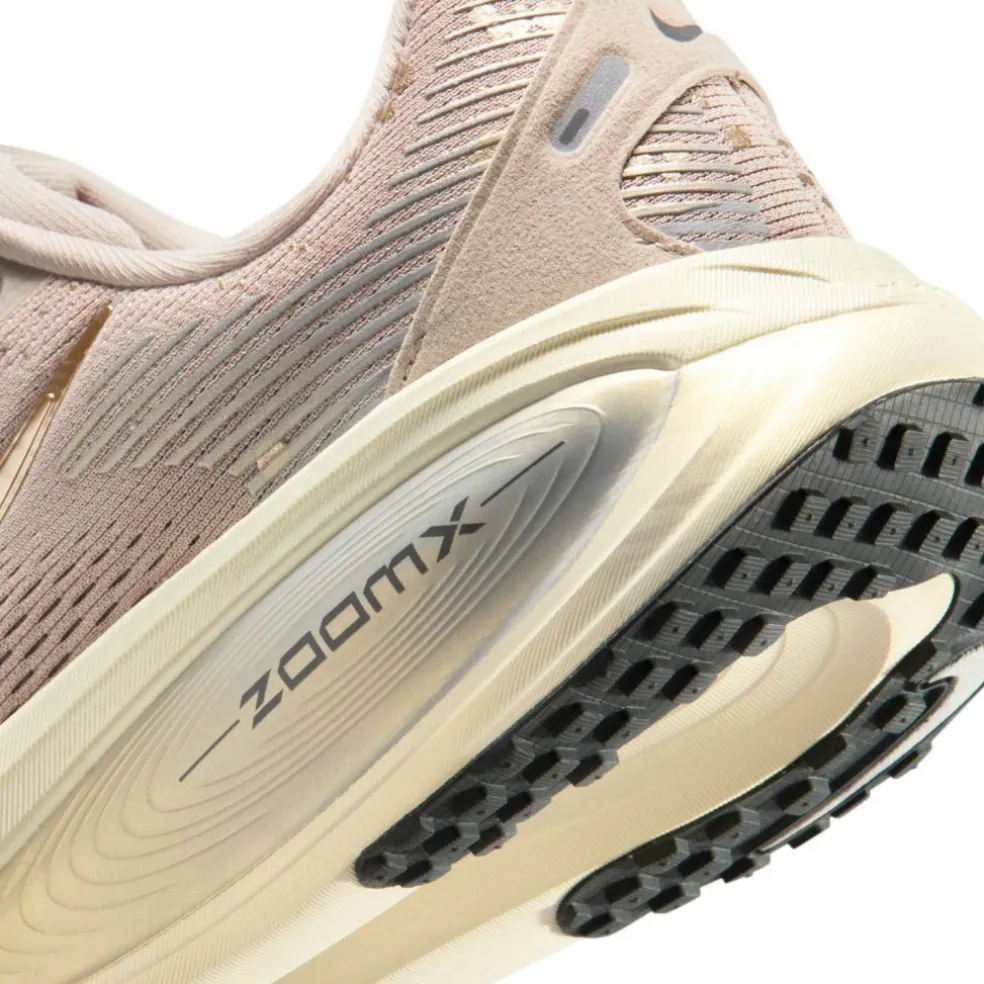 Nike · VOMERO 18 SE