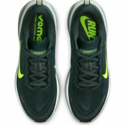 Nike · VOMERO PLUS