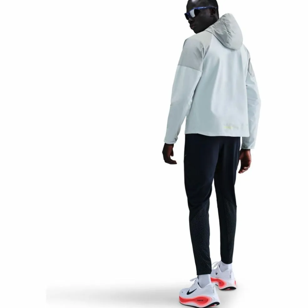 Nike · WNTRZD MILER