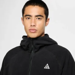 Nike · Wolf Tree