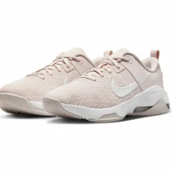 Nike · Zoom Bella 6