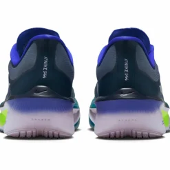 Nike · ZOOM FLY 6